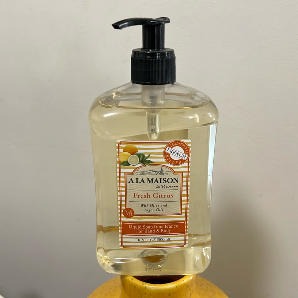 A LA MAISON de Provence Fresh Citrus with Olive and Argan Oils 16.9 Fl oz.